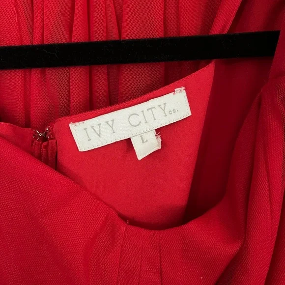 Matching Red Dresses Set - Picture 5 of 10